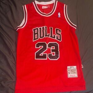 Mitchell & Ness | Michael Jordan 1997-1998 Hardwood Classics Jersey